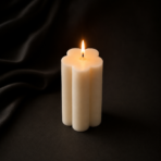 Daisy Shaped Soy Wax Pillar Candle for Home Decor, Gifting & Festive Styling